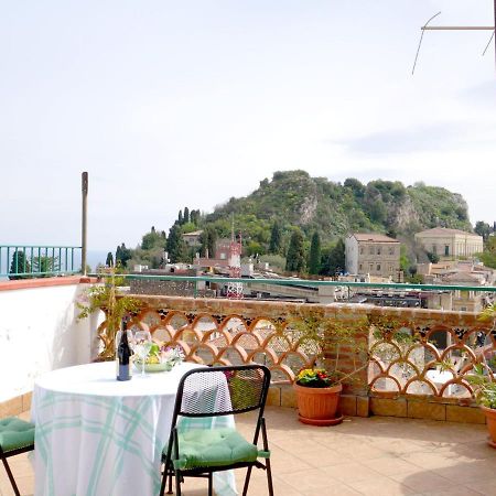 Bed And Breakfast Sorriso Taormina Bagian luar foto