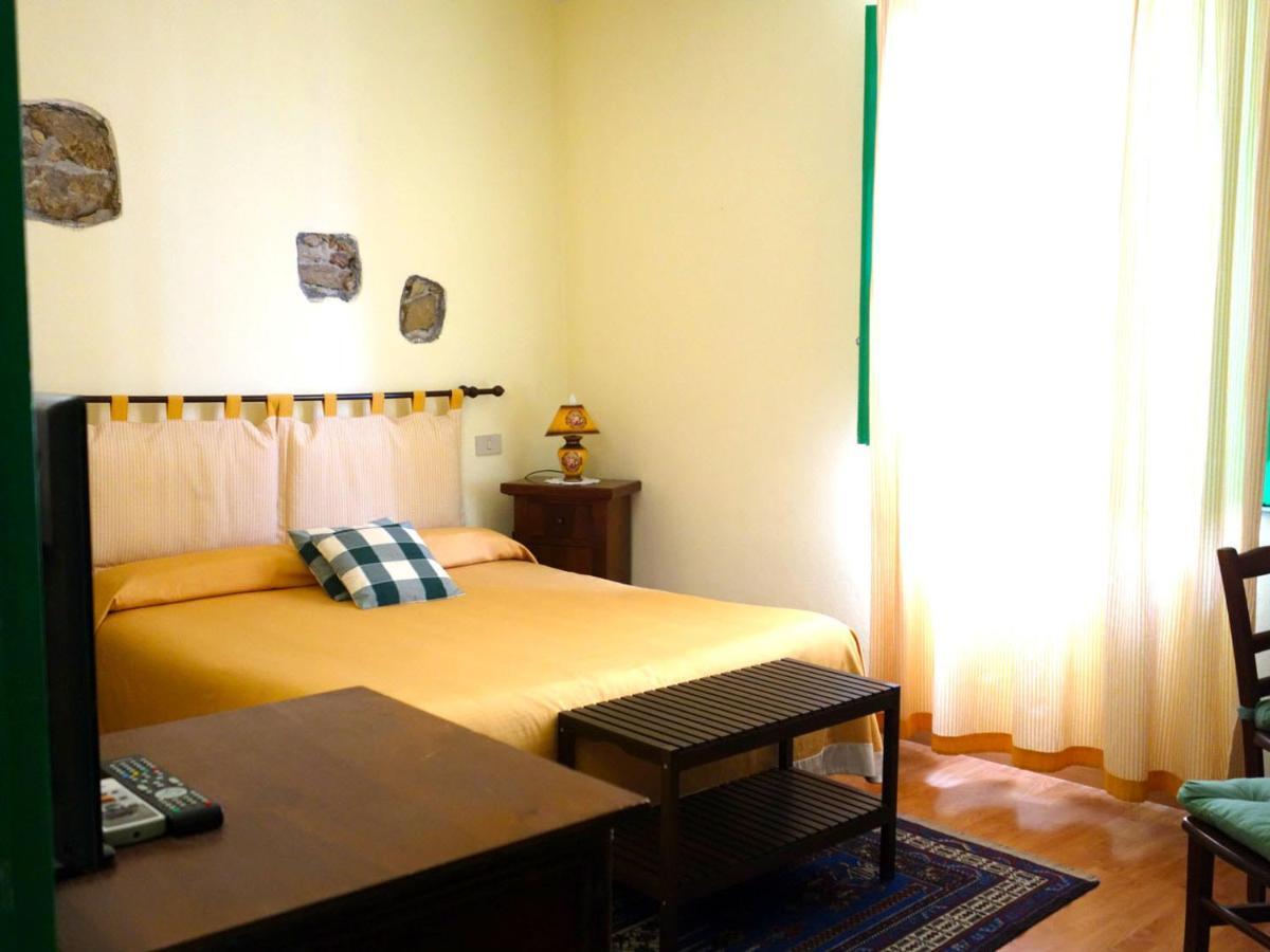Bed And Breakfast Sorriso Taormina Bagian luar foto